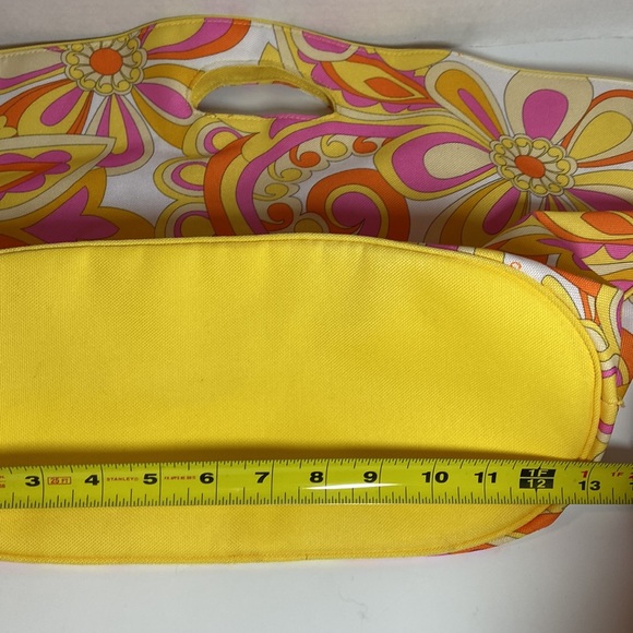 Clinique Tote - Picture 7 of 9